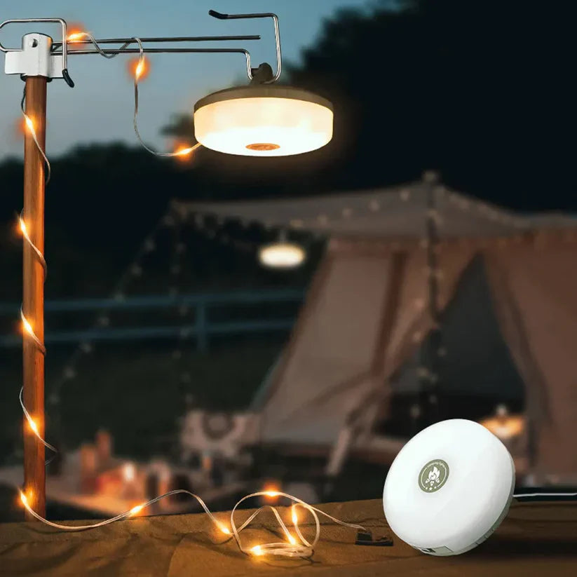 Kraftig LED campinglampe med langvarigt batteri
